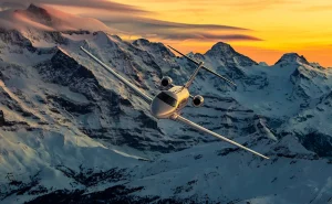 pilatus PC-24 dans les montagnes suisses